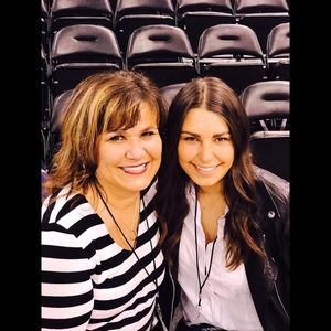 Meet your Posher, Mckenzie